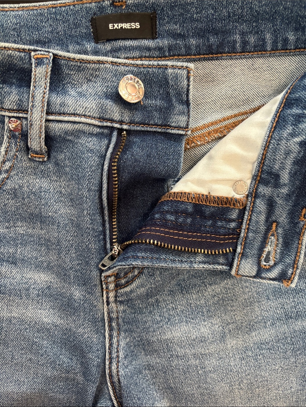 Express distressed skinny mid rise petite jeans - Picture 6 of 7